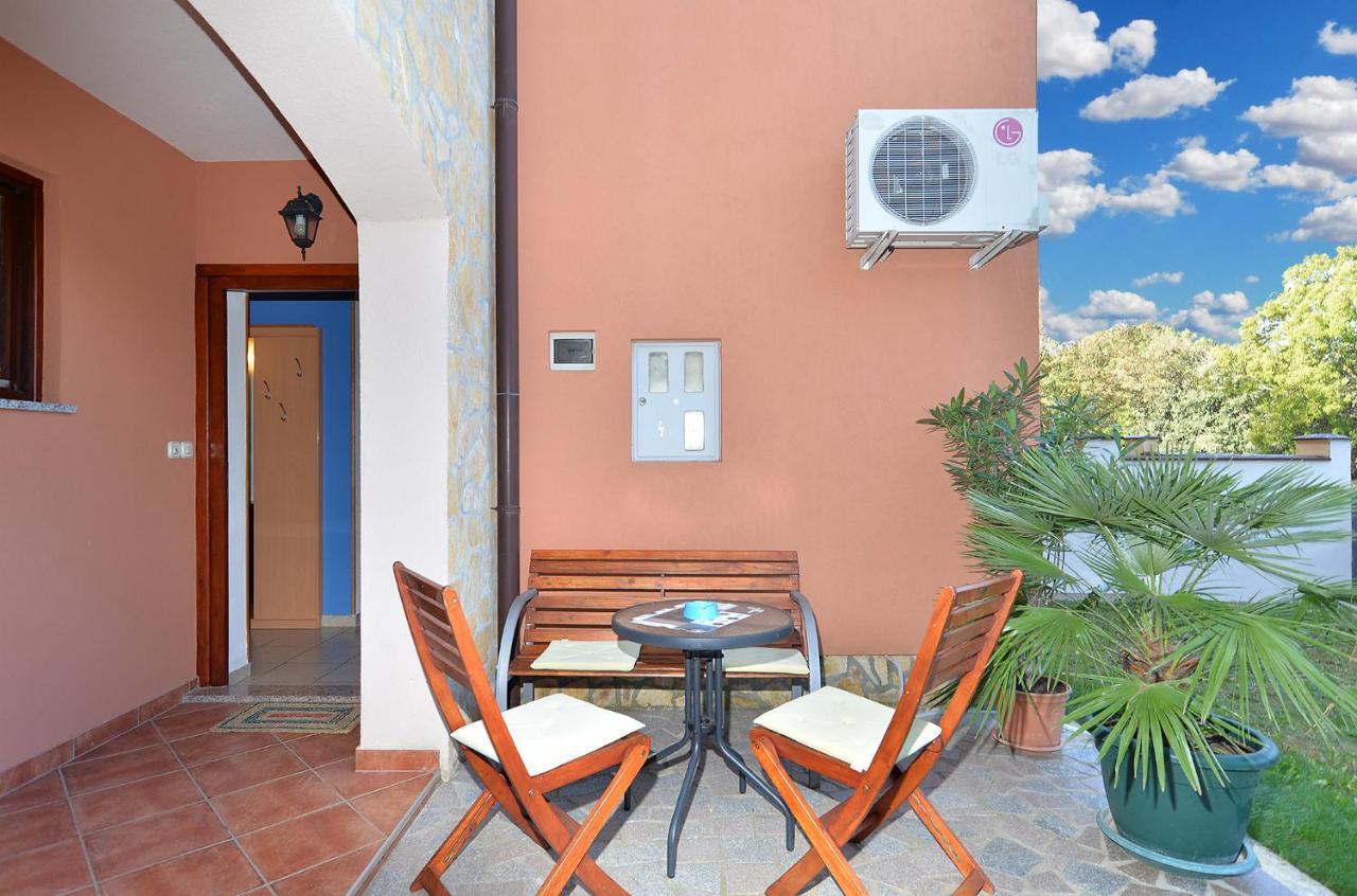 Apartment Puzar 295 Stinjan Ngoại thất bức ảnh