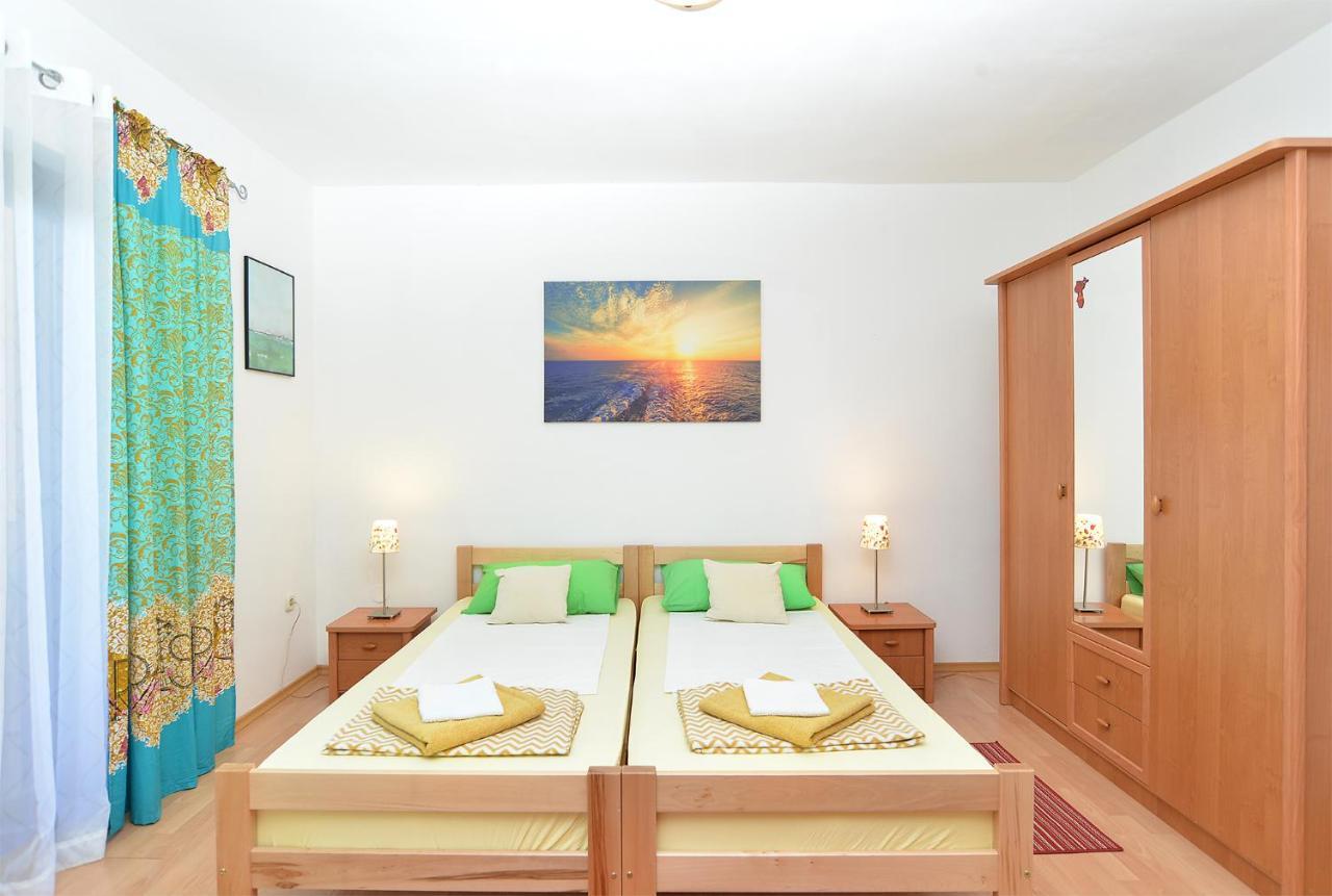 Apartment Puzar 295 Stinjan Ngoại thất bức ảnh