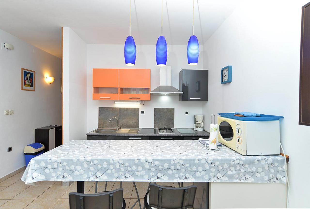 Apartment Puzar 295 Stinjan Ngoại thất bức ảnh