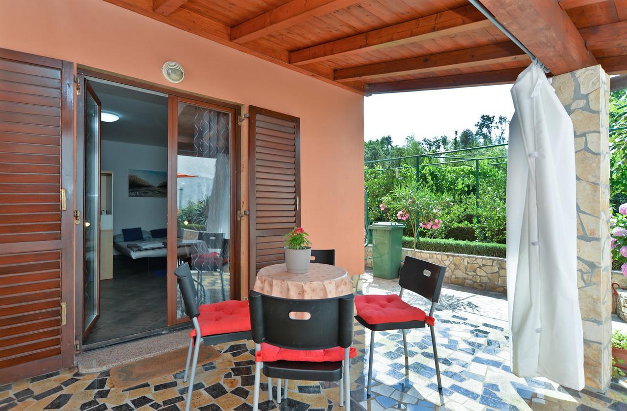 Apartment Puzar 295 Stinjan Ngoại thất bức ảnh